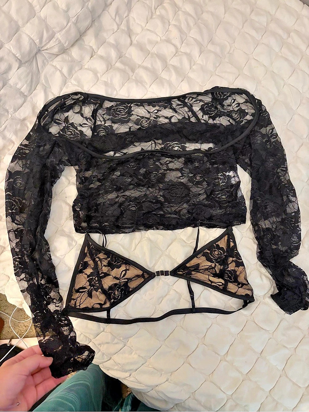 Black Floral Lace Long Sleeve Shrug & Bralette Set (Size Large)